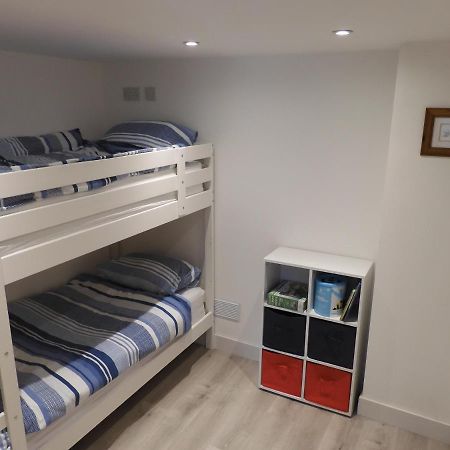 Fabulous Ground Floor Apt Adjacent To Beach Роснейгр Екстериор снимка