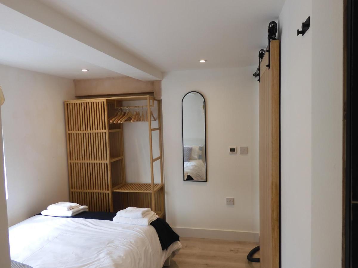 Fabulous Ground Floor Apt Adjacent To Beach Роснейгр Екстериор снимка